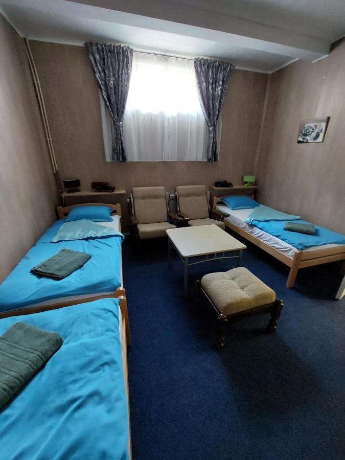 Novska Hostel Suzzzy מראה חיצוני תמונה