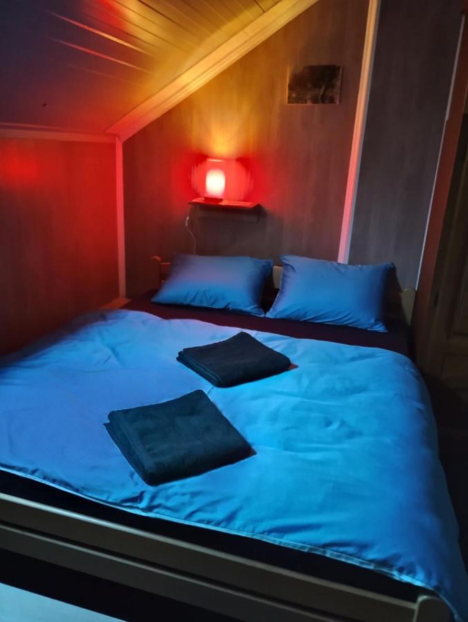 Novska Hostel Suzzzy מראה חיצוני תמונה