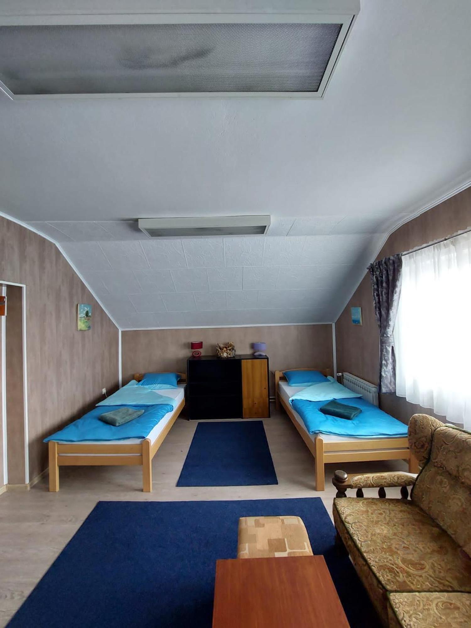 Novska Hostel Suzzzy מראה חיצוני תמונה